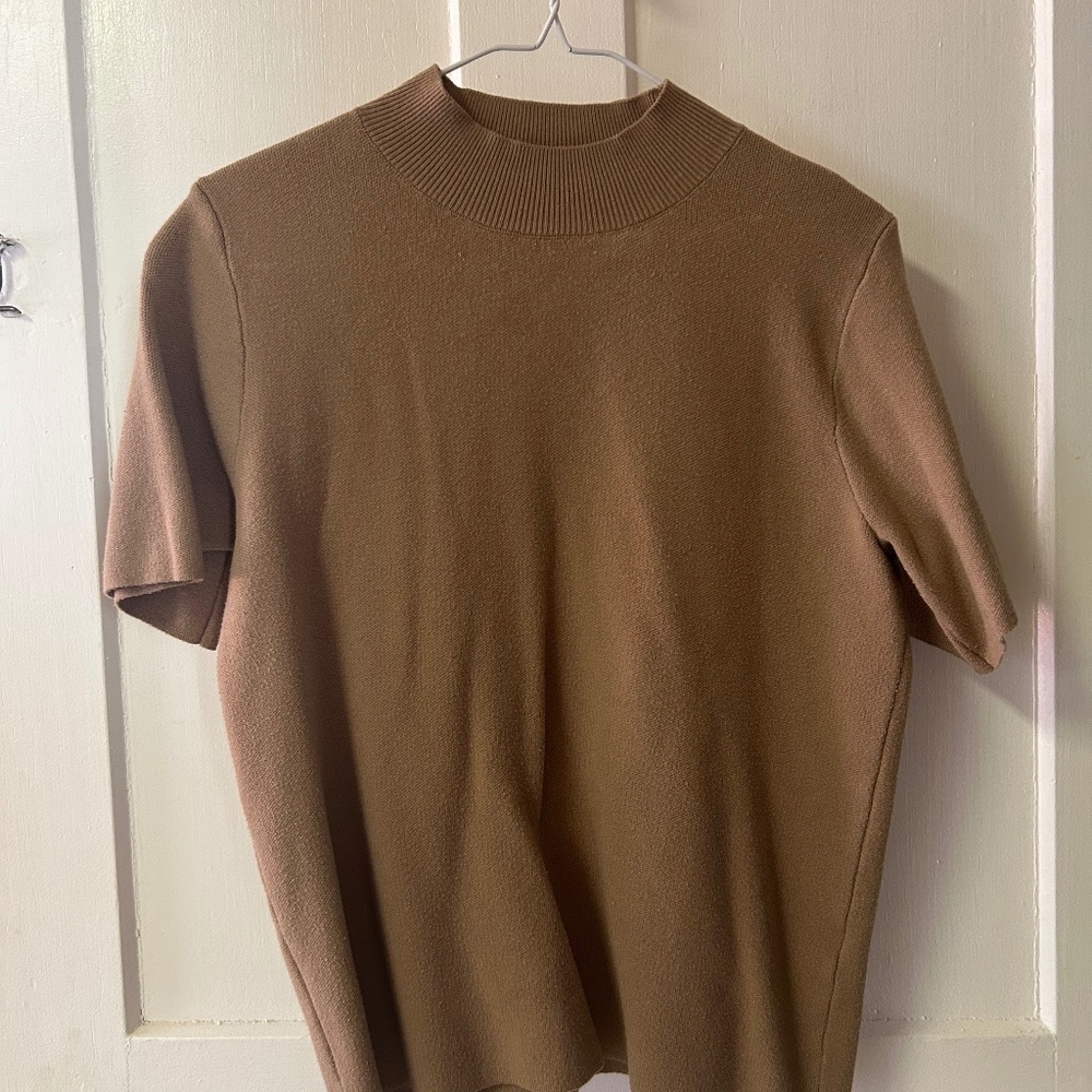 Women’s Short Sleeve Mock Neck Top